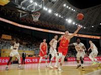 IM电竞投注平台-山东队险胜浙江队，布伦森高光表现