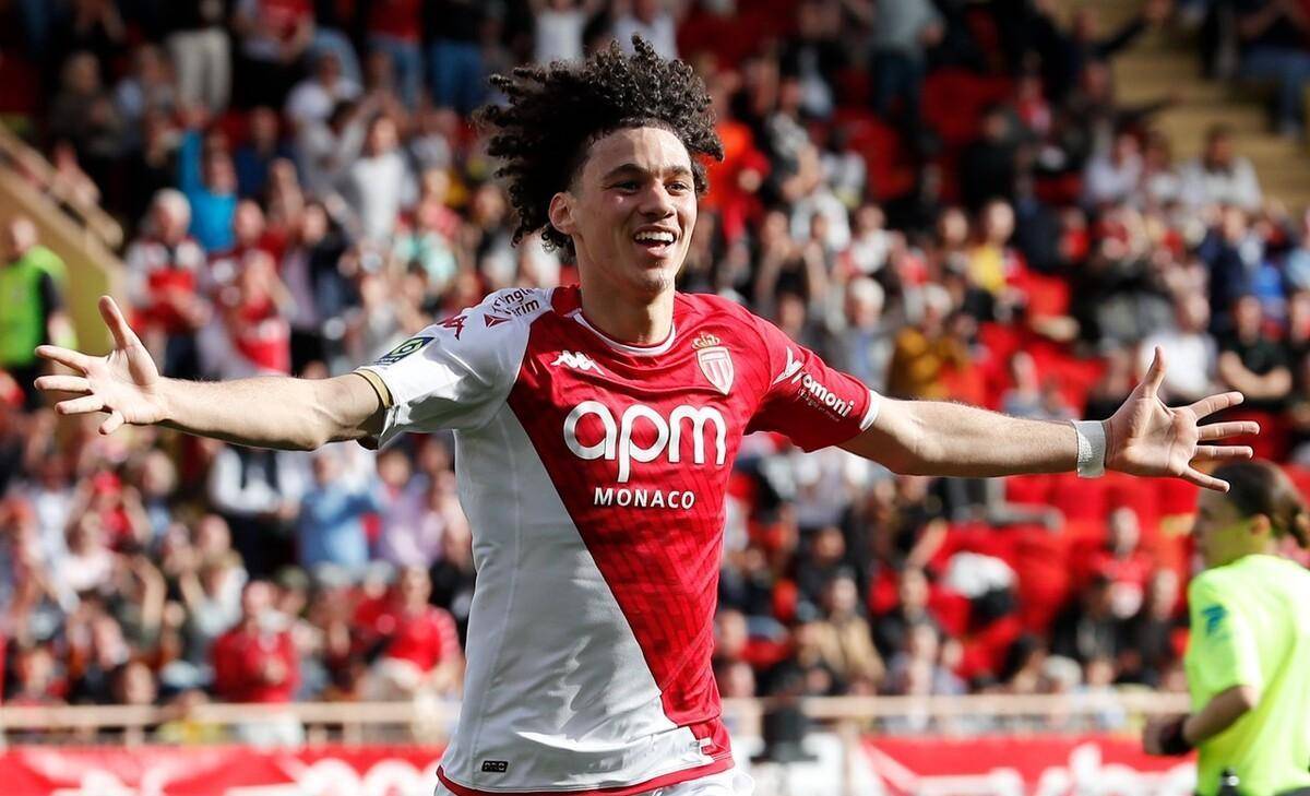 雷恩迪主场告捷，继续领跑积分榜