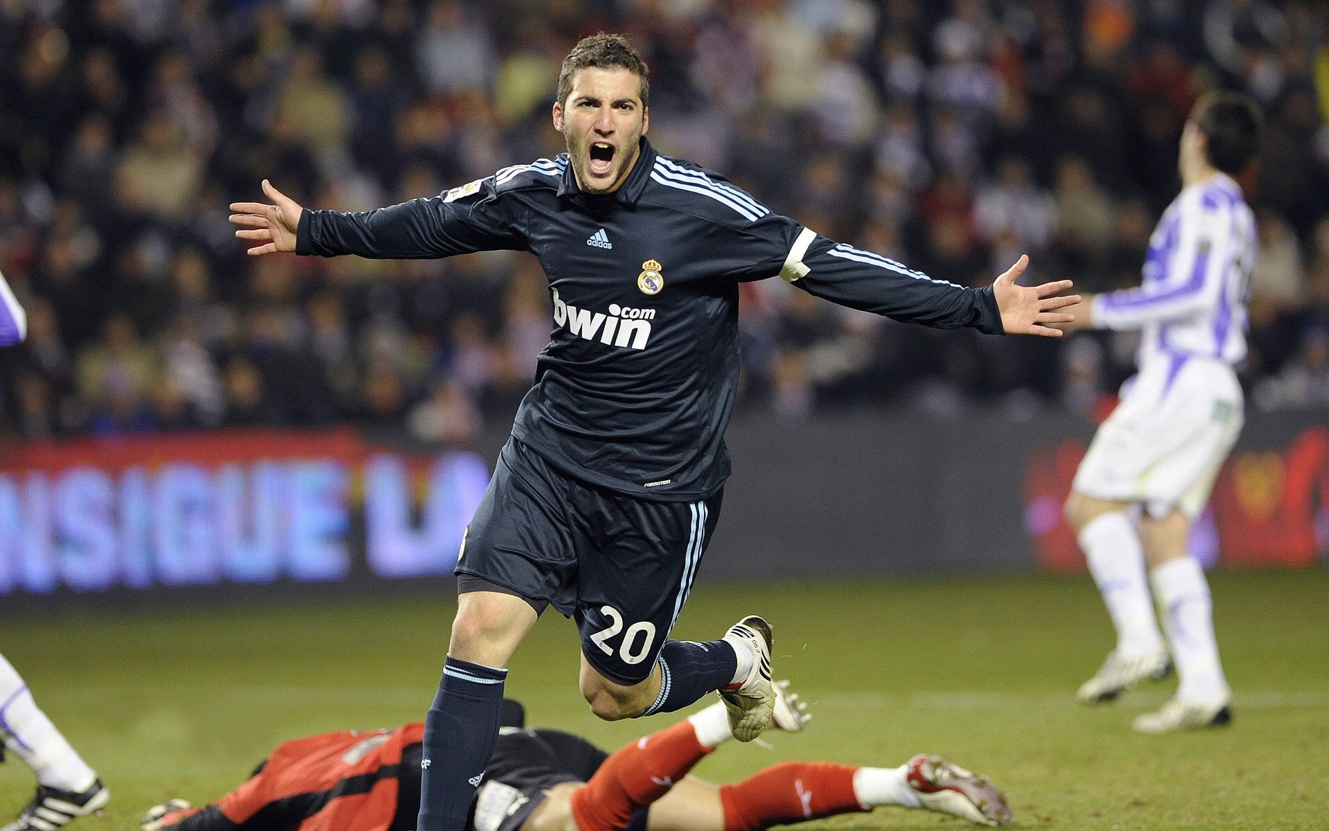 双城记,布伦森西甲封神与掘金末节哲学